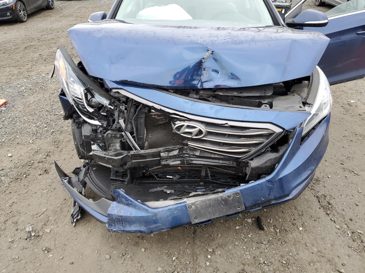 2017 Hyundai Sonata - Image 12