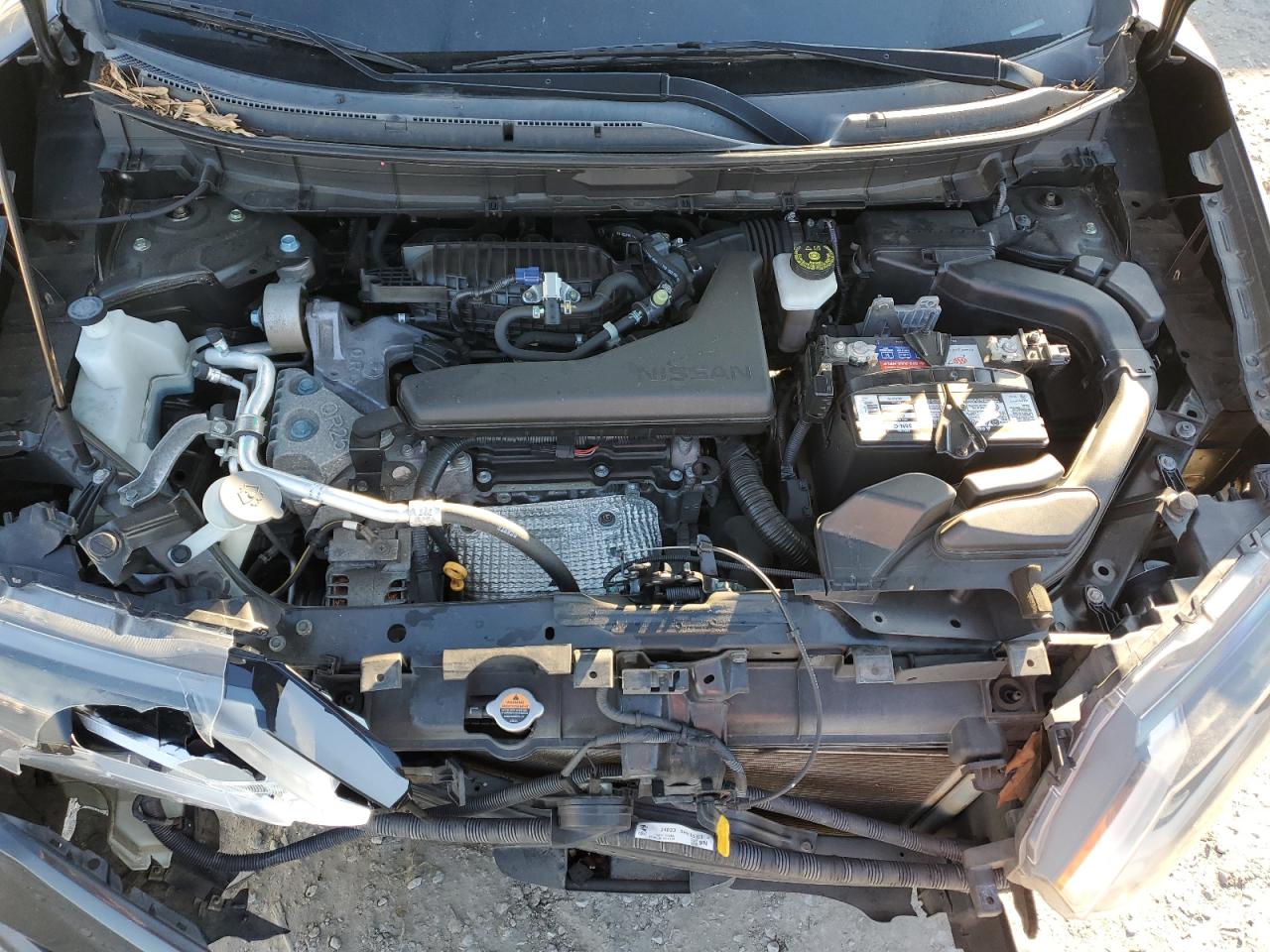 2017 Nissan Rogue - Image 12