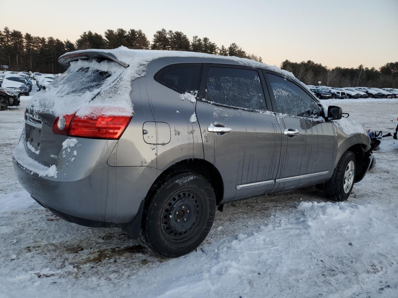 2013 Nissan Rogue - Image 3