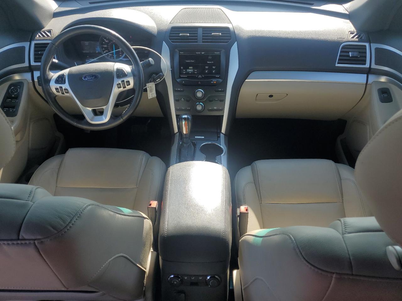 2015 Ford Explorer - Image 8