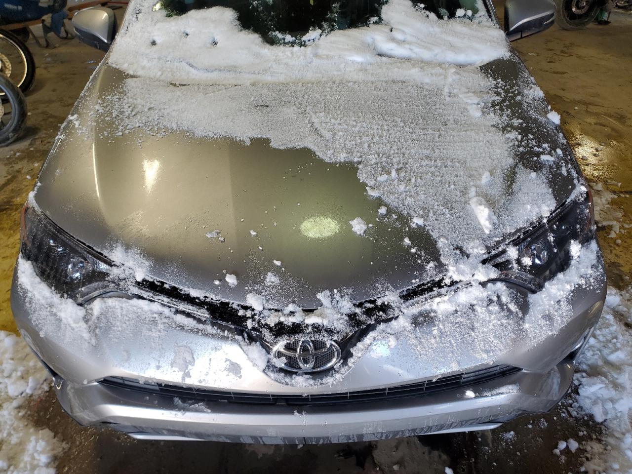 2016 Toyota RAV 4 - Image 13