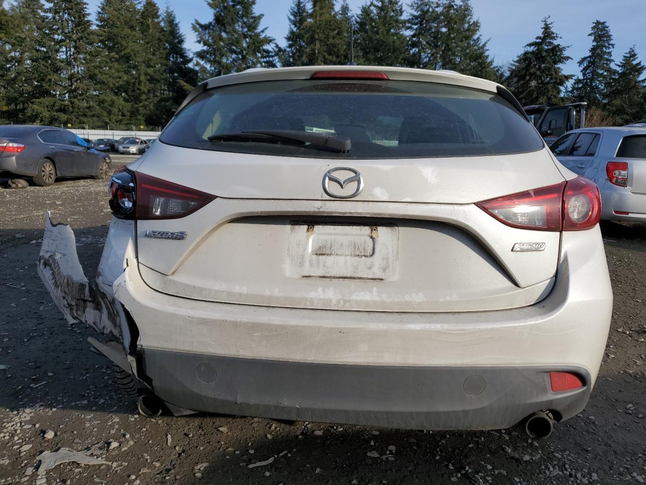 2015 Mazda 3 - Image 6