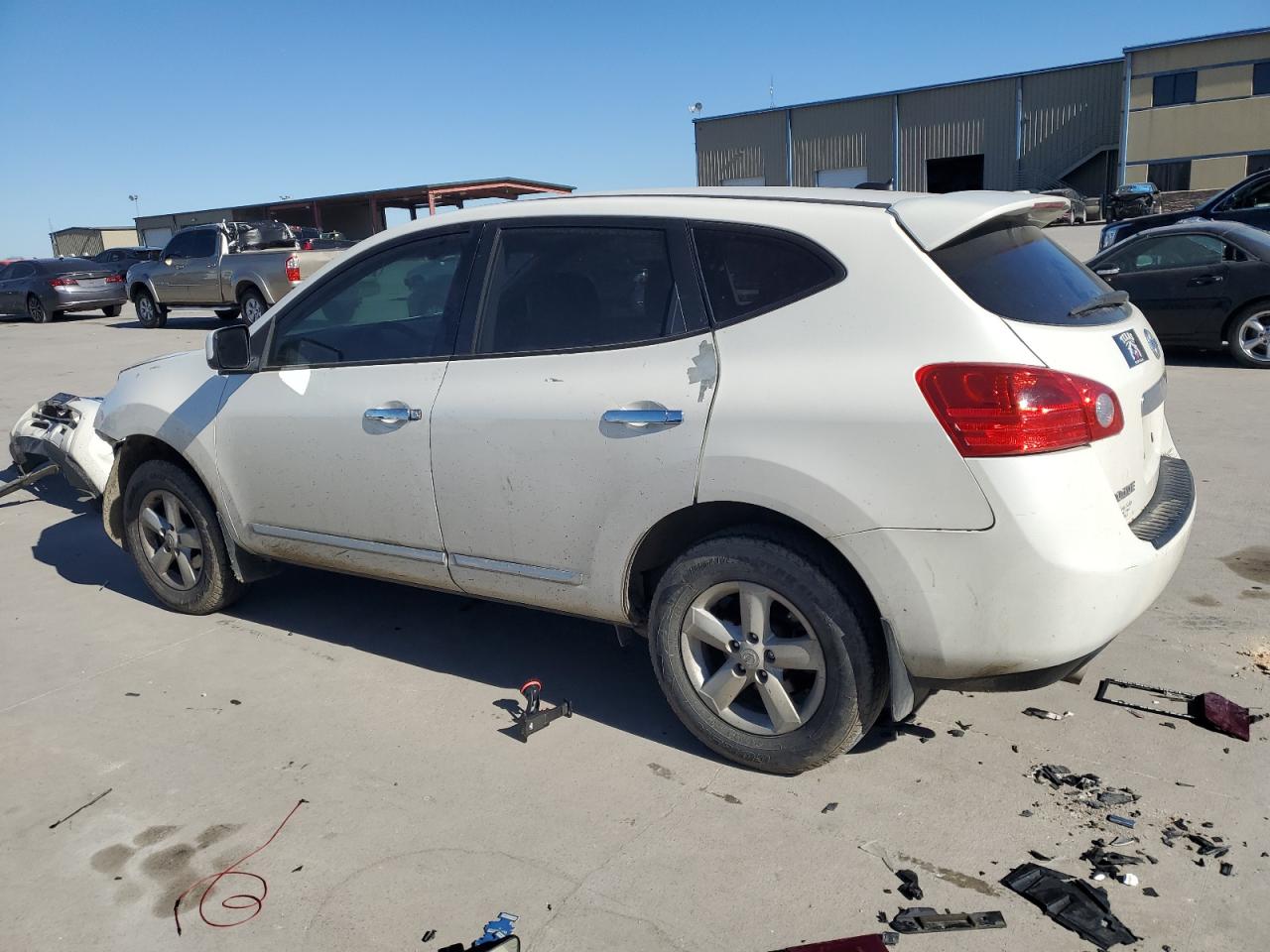 2013 Nissan Rogue - Image 2