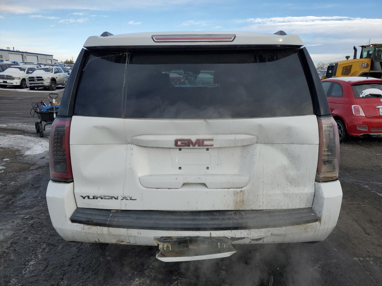 2015 GMC Yukon - Image 6