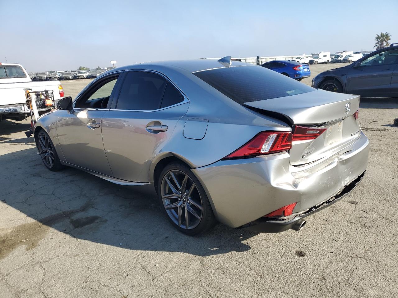 2015 Lexus IS - Image 2