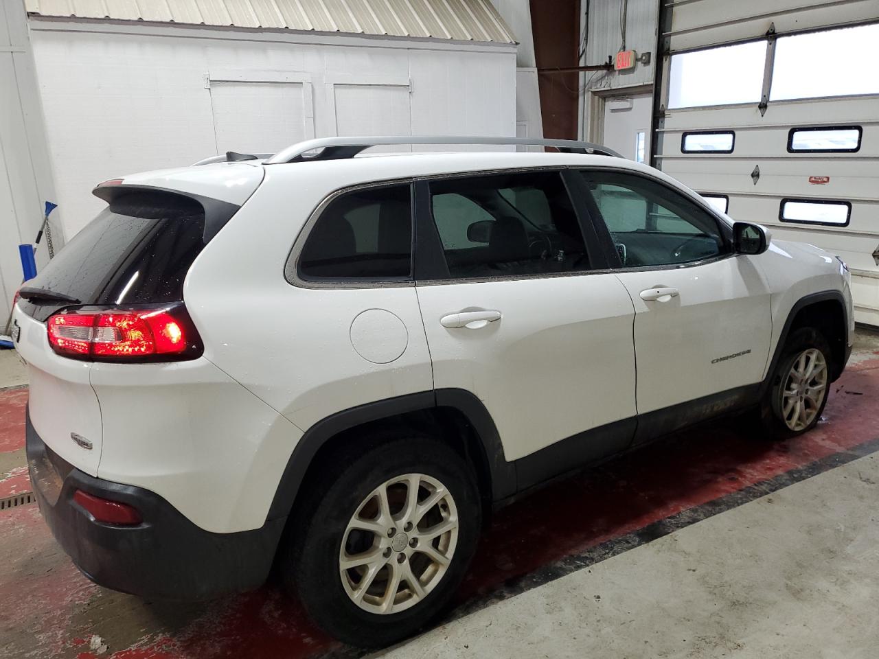 2018 Jeep Grand Cherokee - Image 3