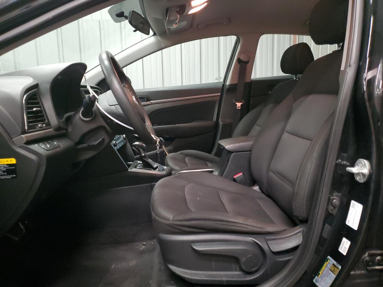 2018 Hyundai Elantra - Image 7