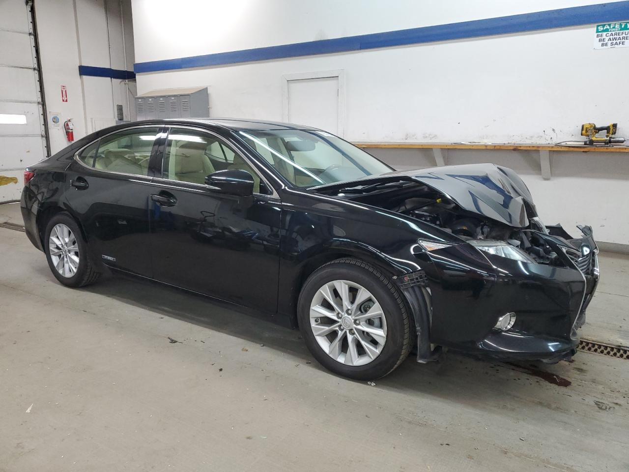 2014 Lexus ES - Image 4