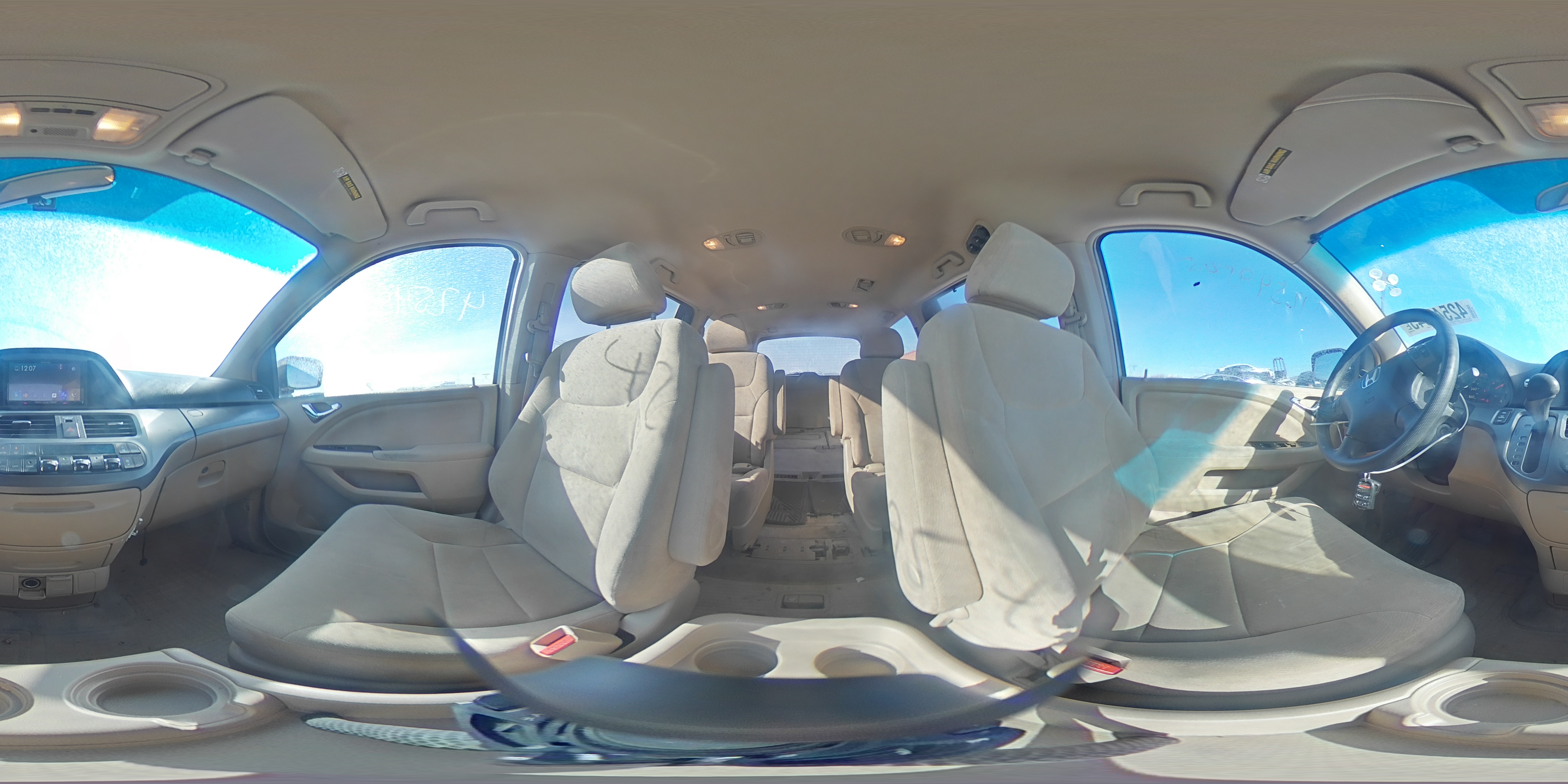 2005 Honda Odyssey - Image 12