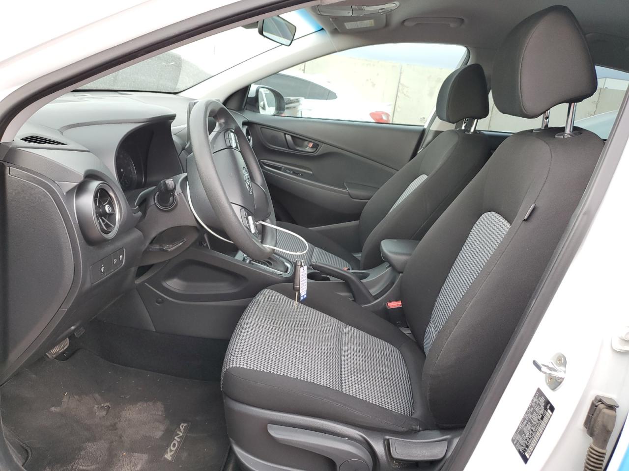 2023 Hyundai Kona - Image 7