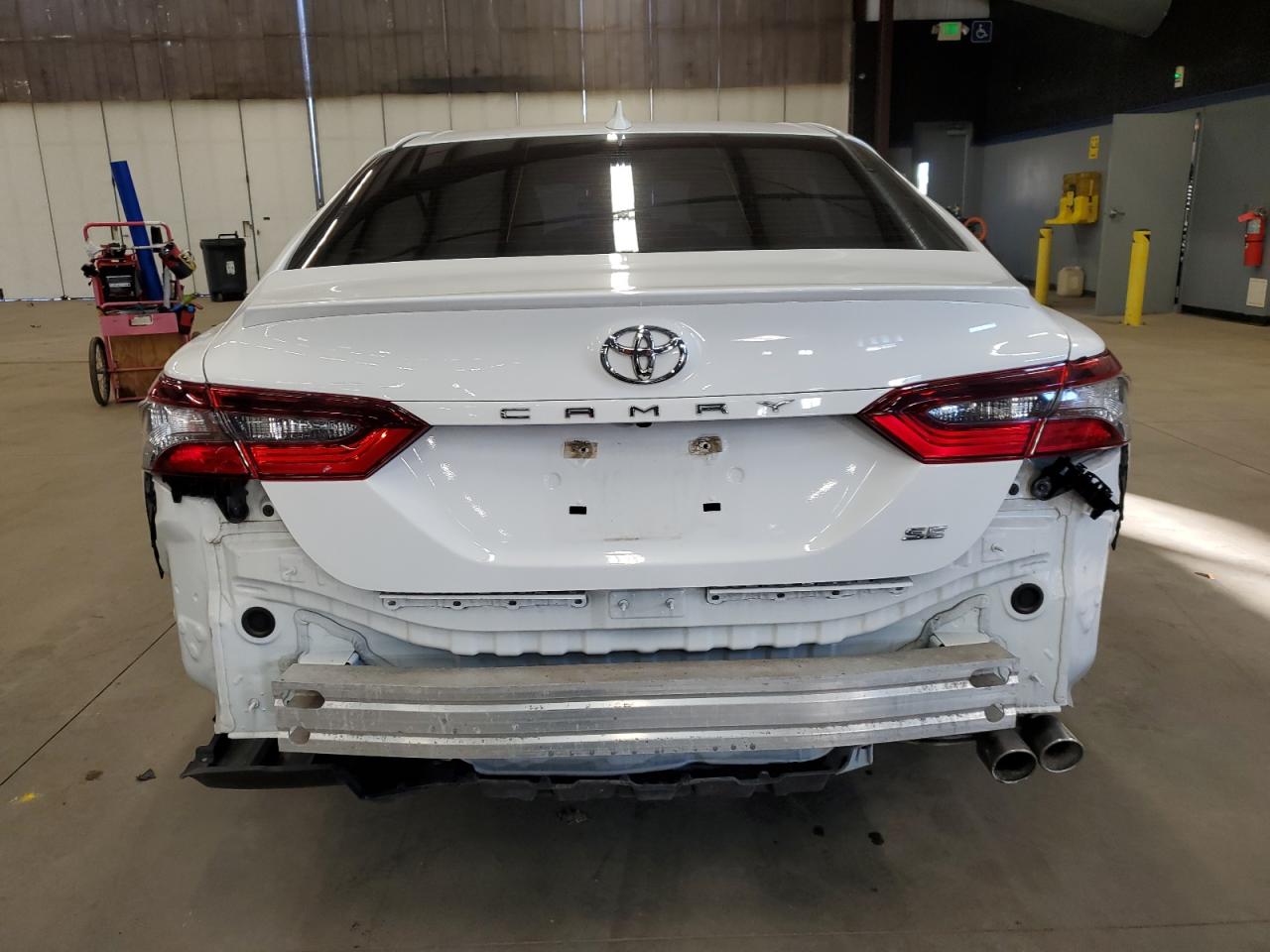 2022 Toyota Camry - Image 6