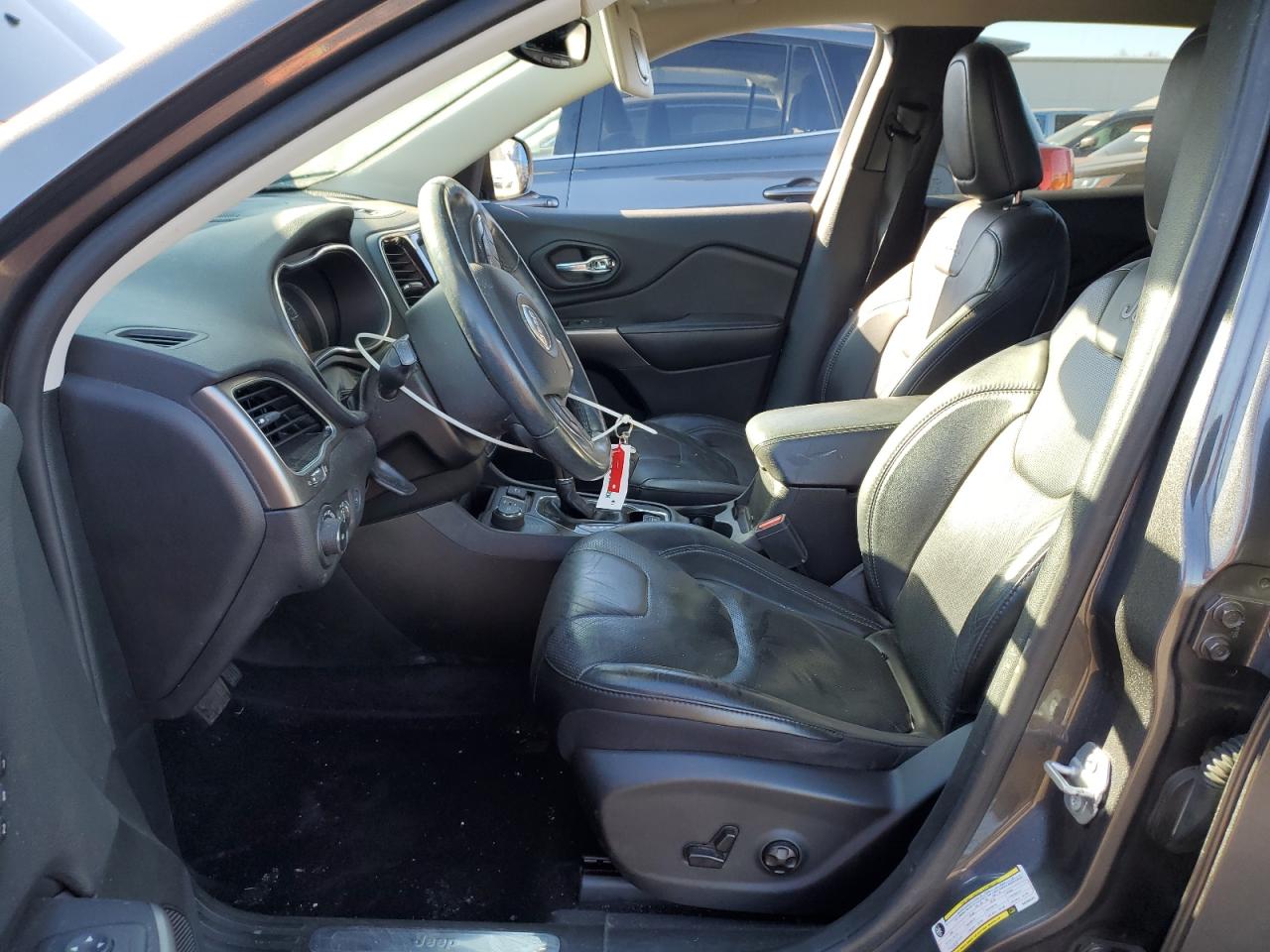 2019 Jeep Grand Cherokee - Image 7