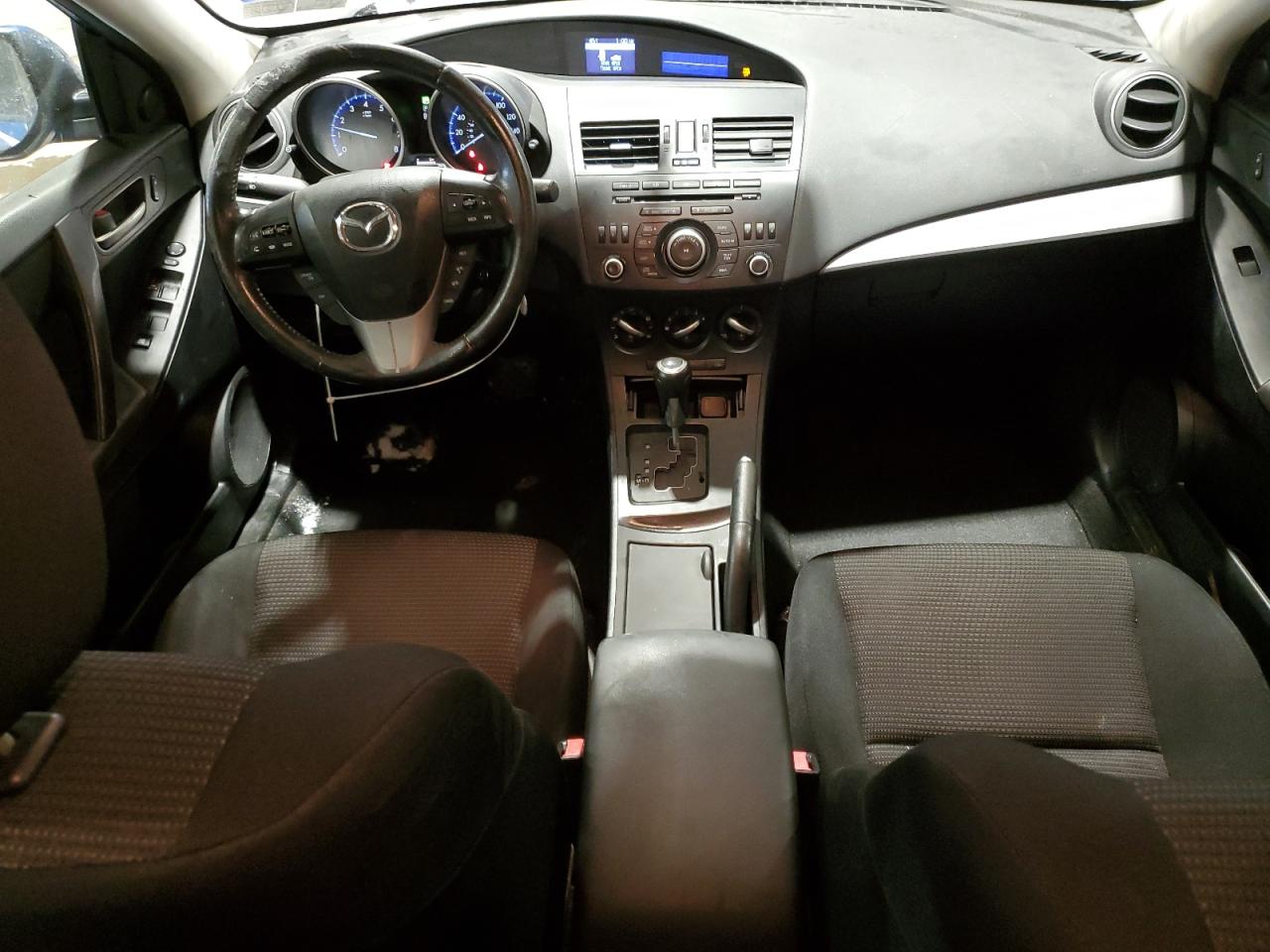2012 Mazda 3 - Image 8
