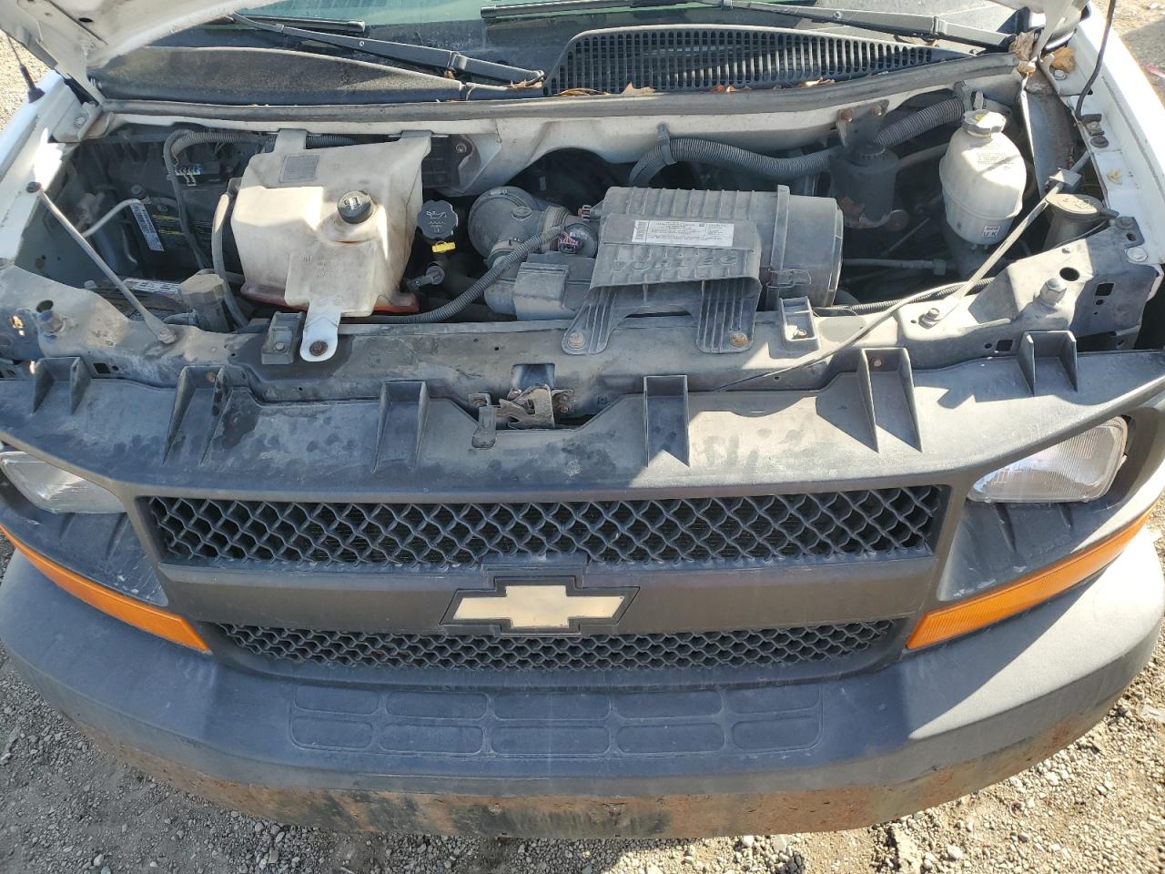 2007 Chevrolet Express - Image 12