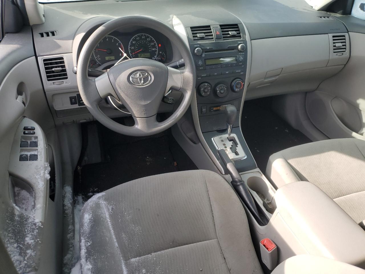 2010 Toyota Corolla - Image 8