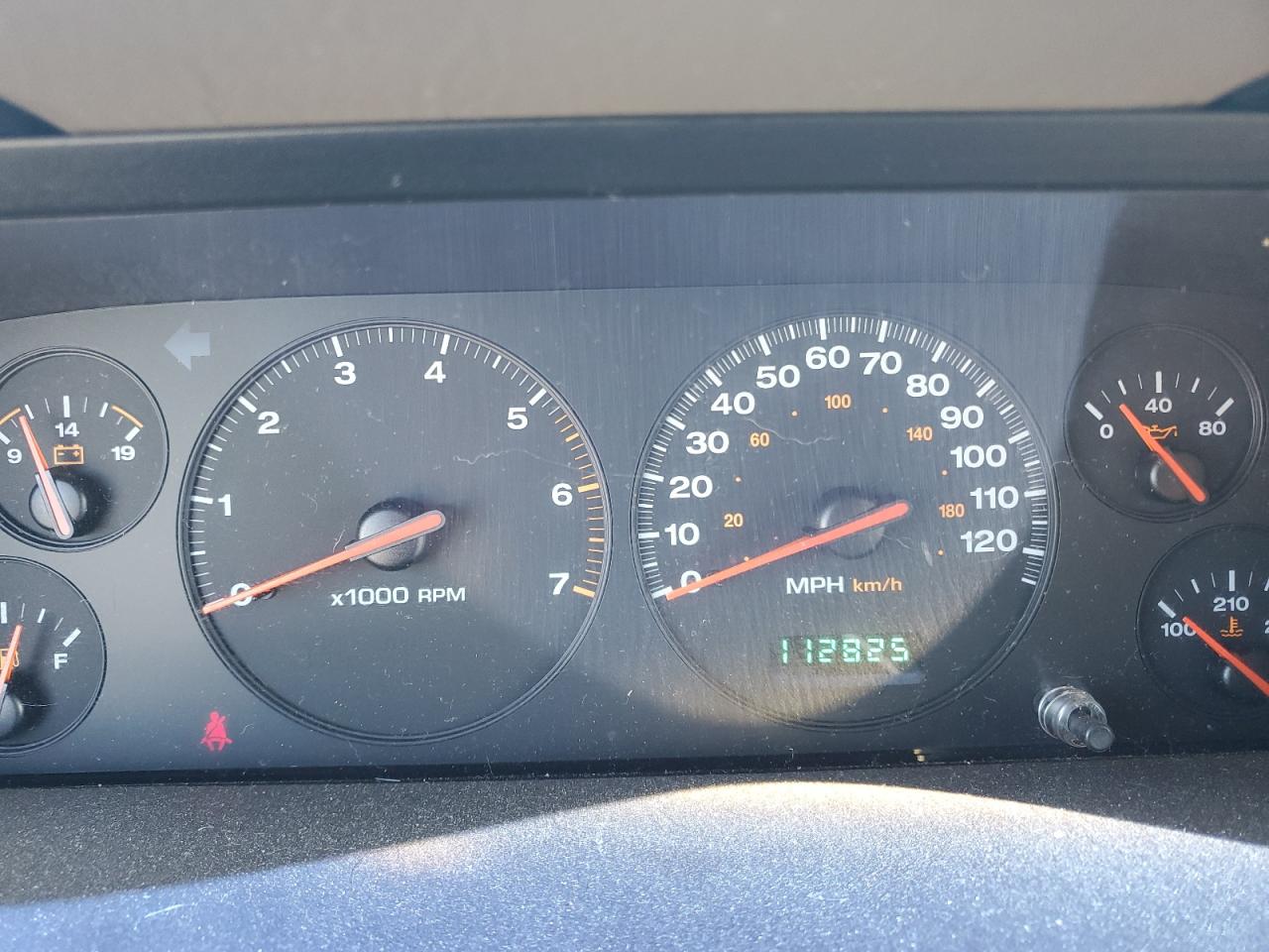 2001 Jeep Grand Cherokee - Image 9