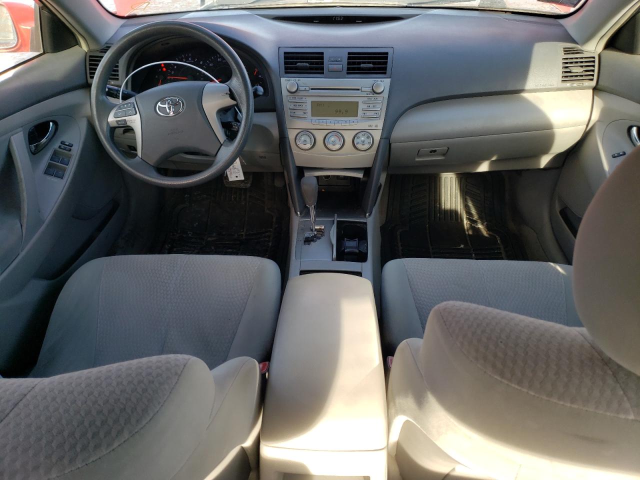 2010 Toyota Camry - Image 8