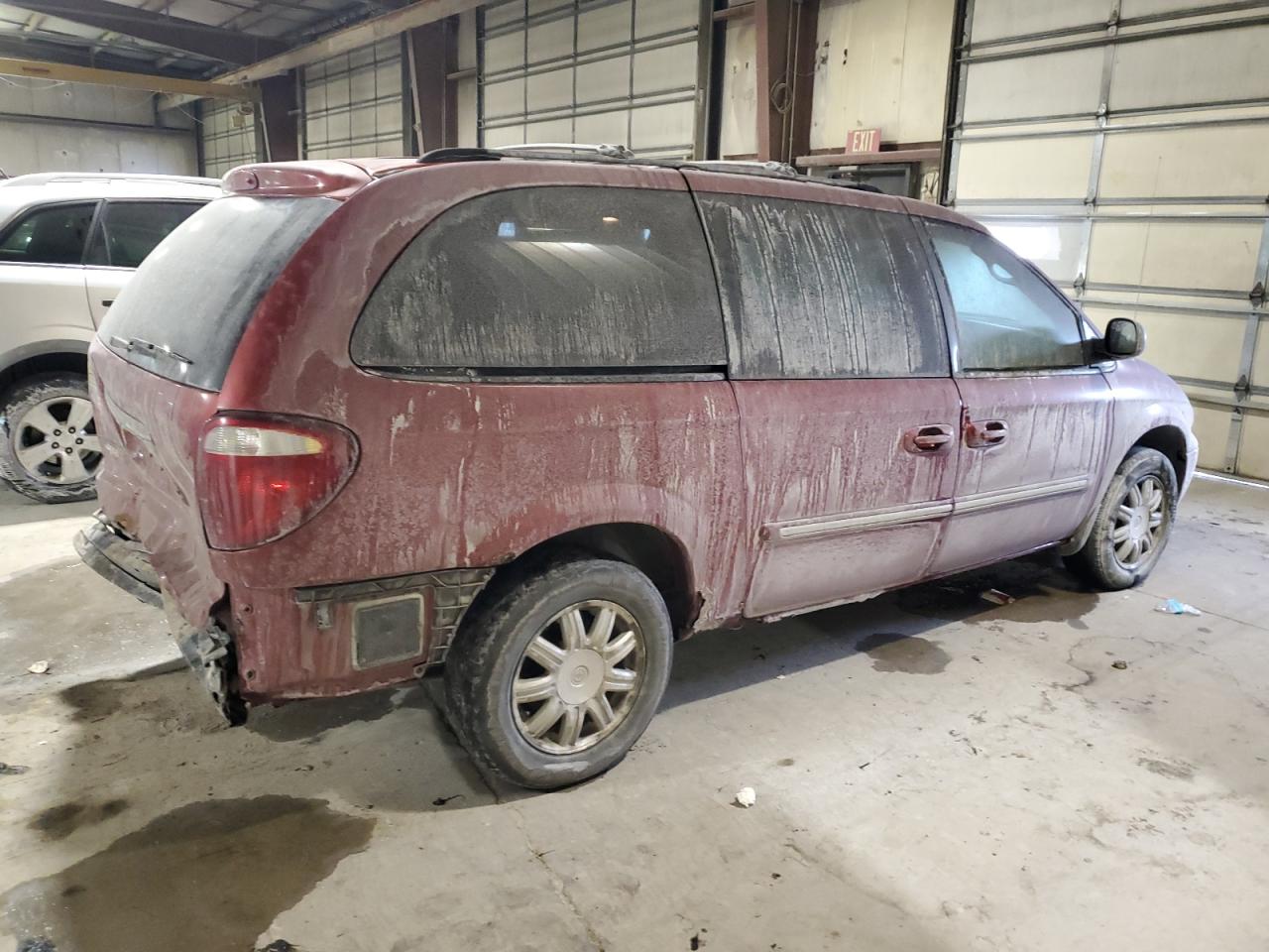 2007 Chrysler Town & Country - Image 3