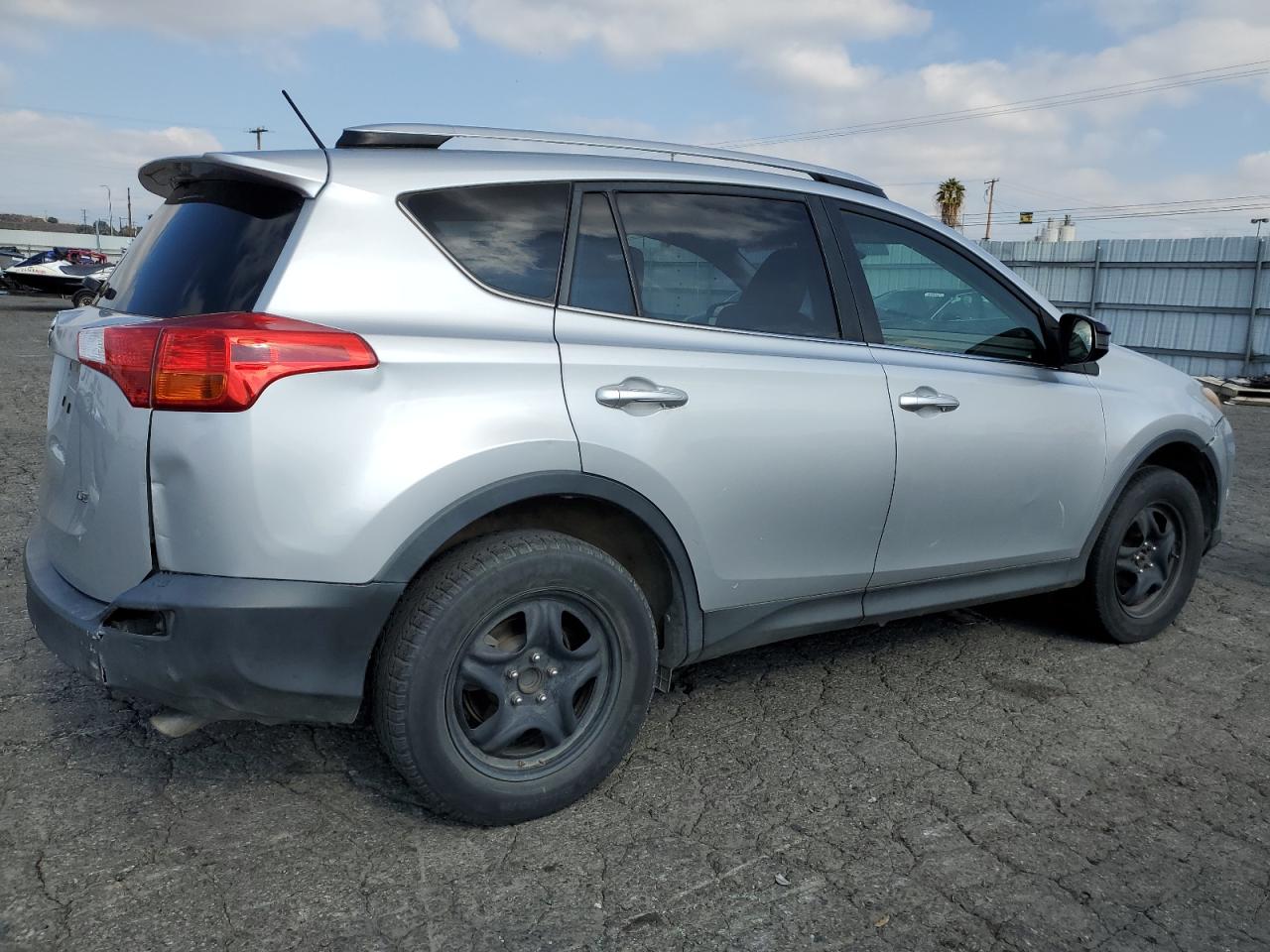 2015 Toyota RAV 4 - Image 3