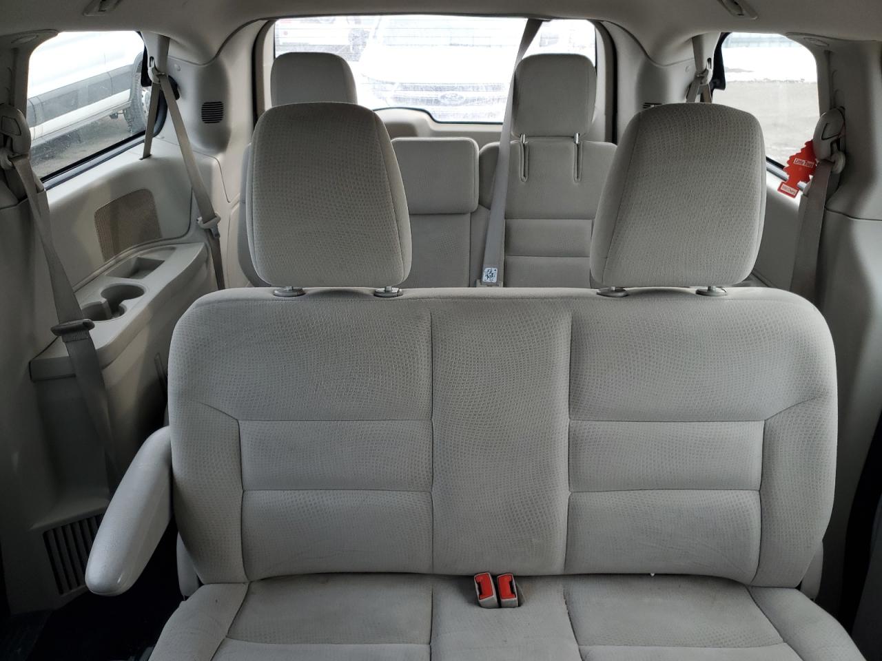 2014 Dodge Caravan - Image 10