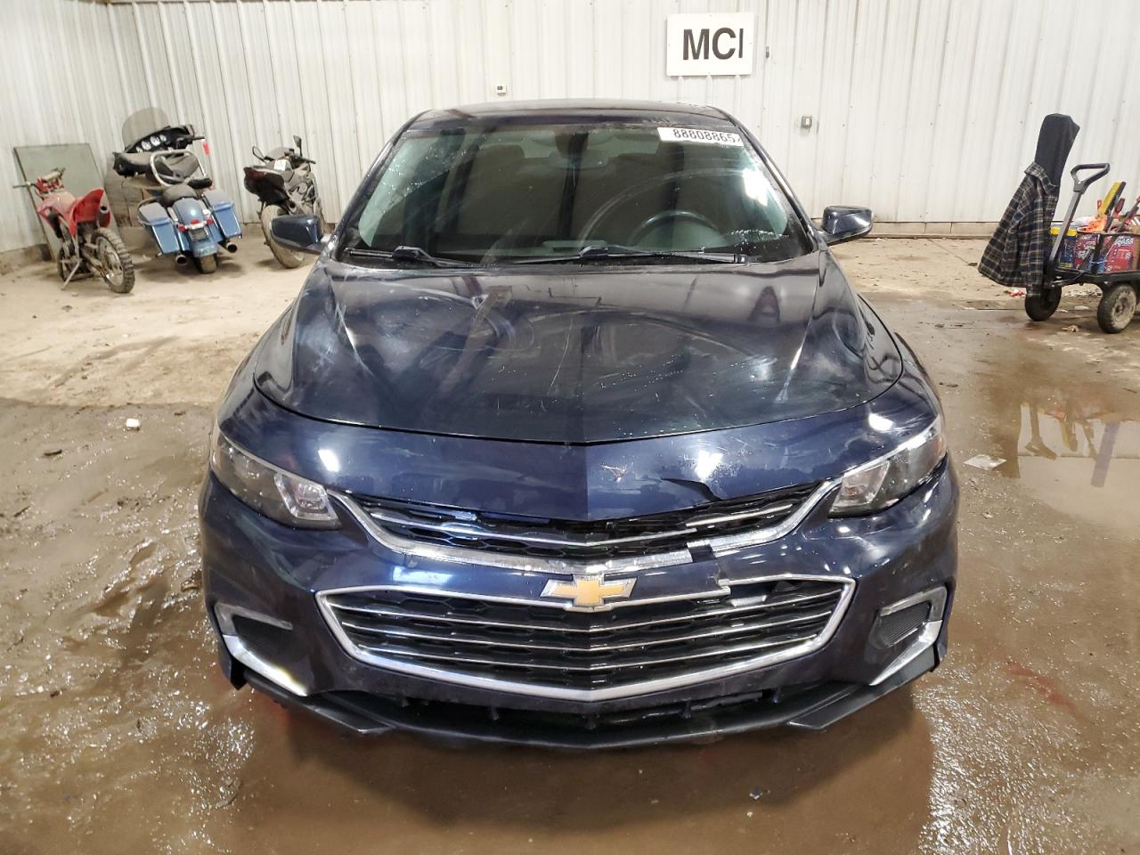 2016 Chevrolet Malibu - Image 5