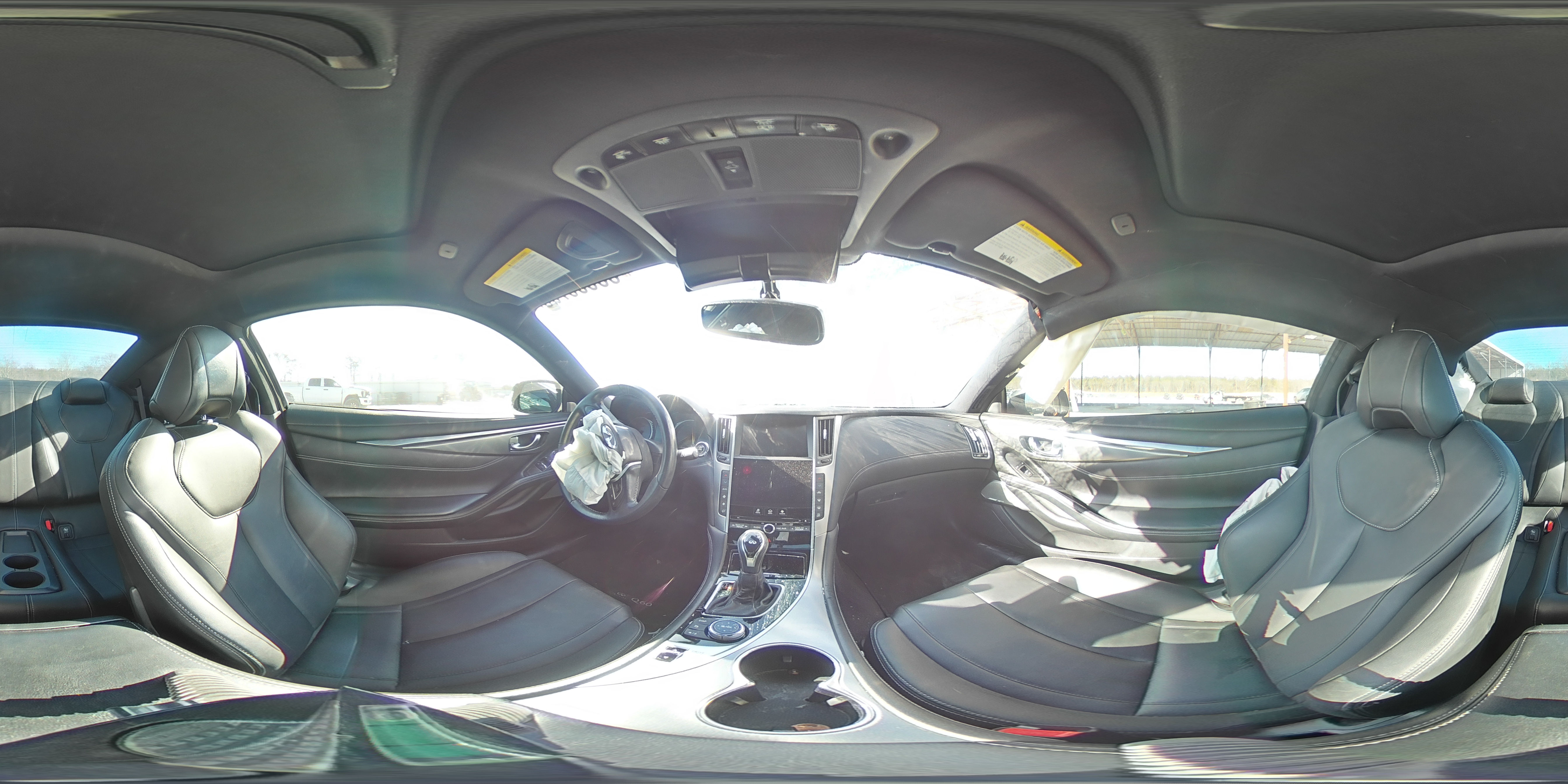 2017 Infiniti Q60 - Image 13