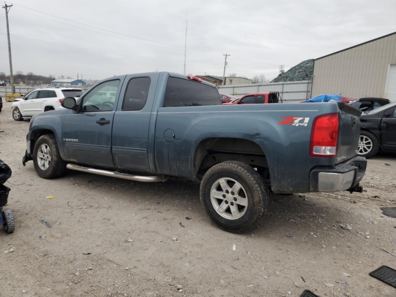2008 GMC Sierra - Image 2