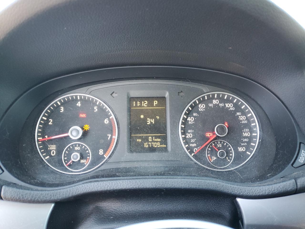 2015 Volkswagen Passat - Image 9