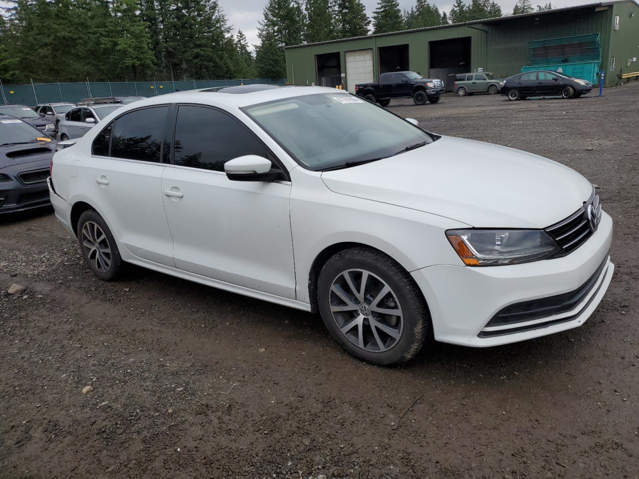 VIN 3VWDB7AJXHM245356 2017 VOLKSWAGEN JETTA no.4