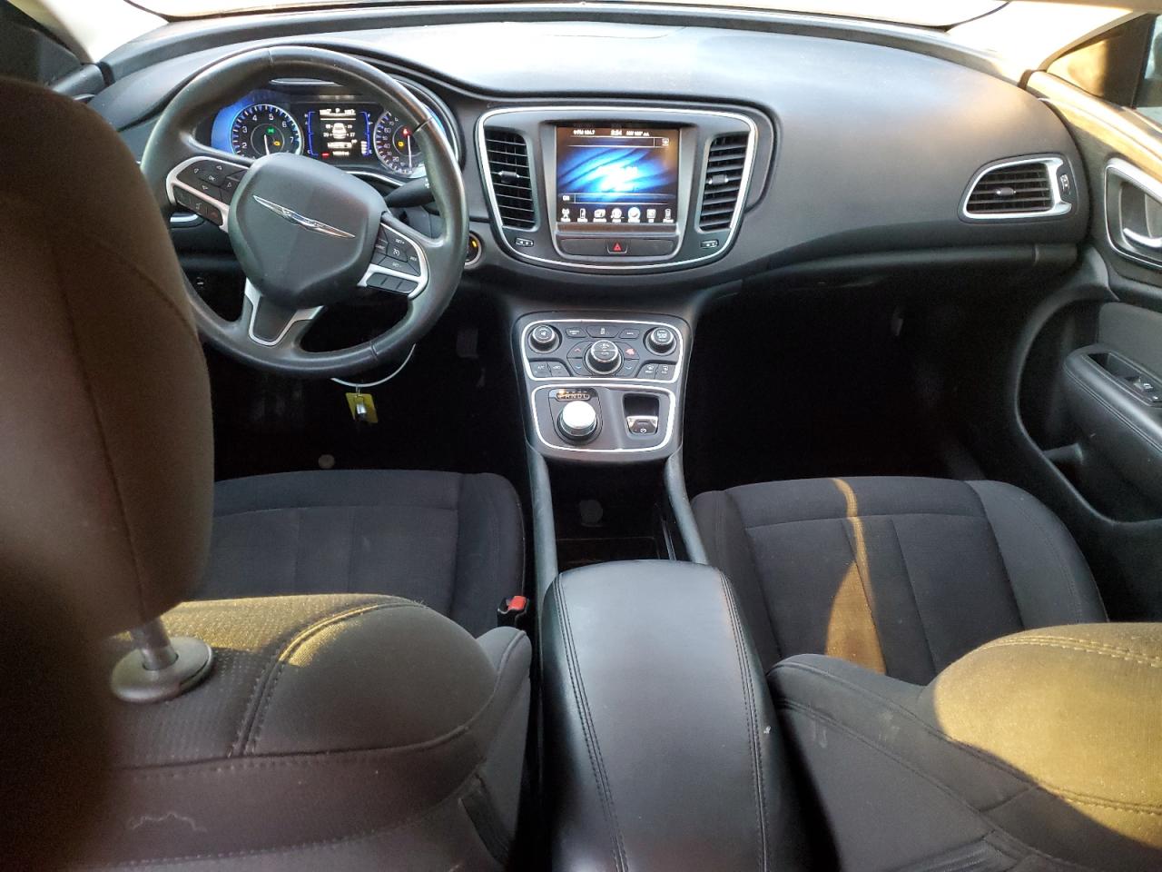 2015 Chrysler 200 - Image 8