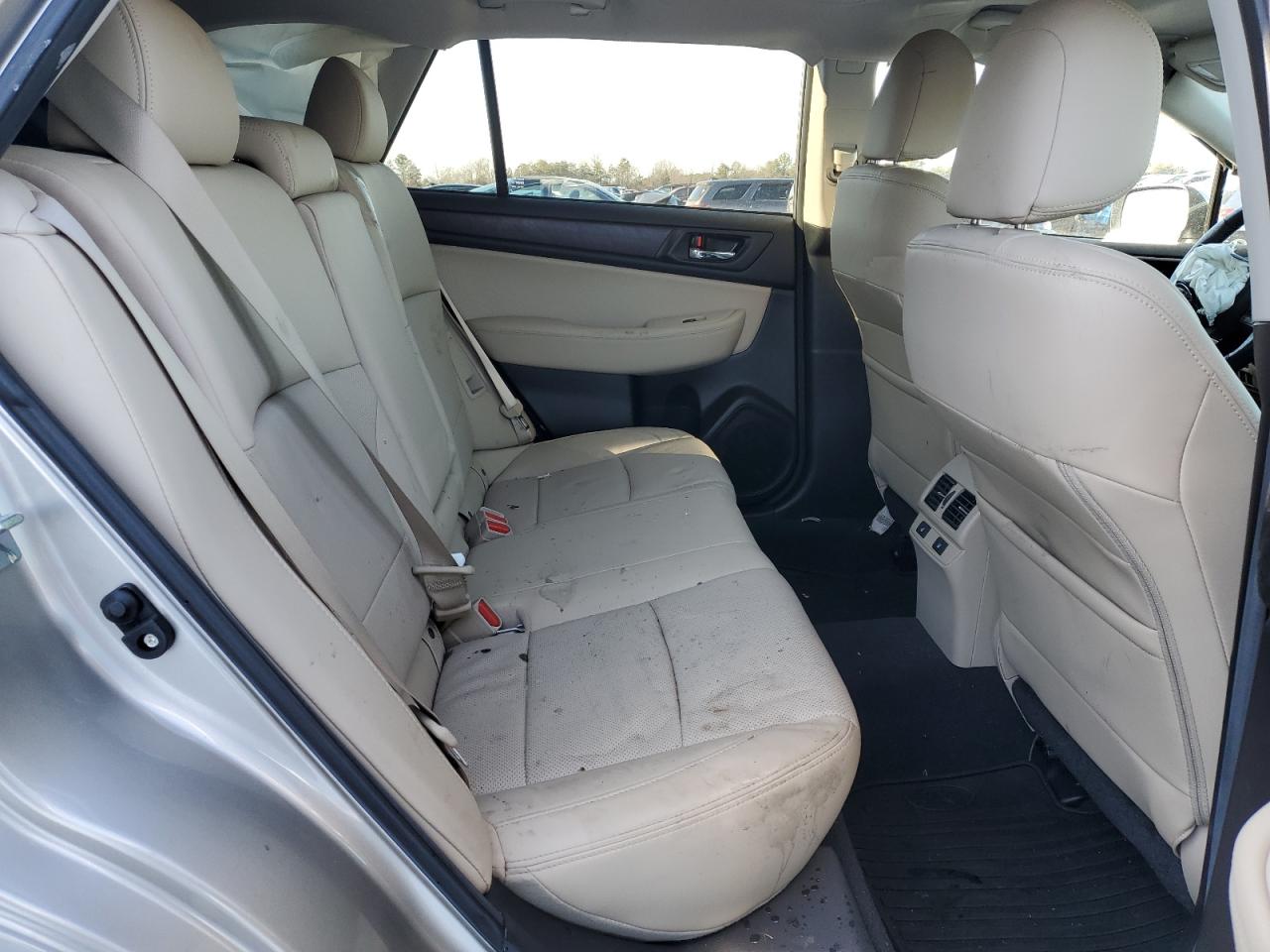 2016 Subaru Outback - Image 11