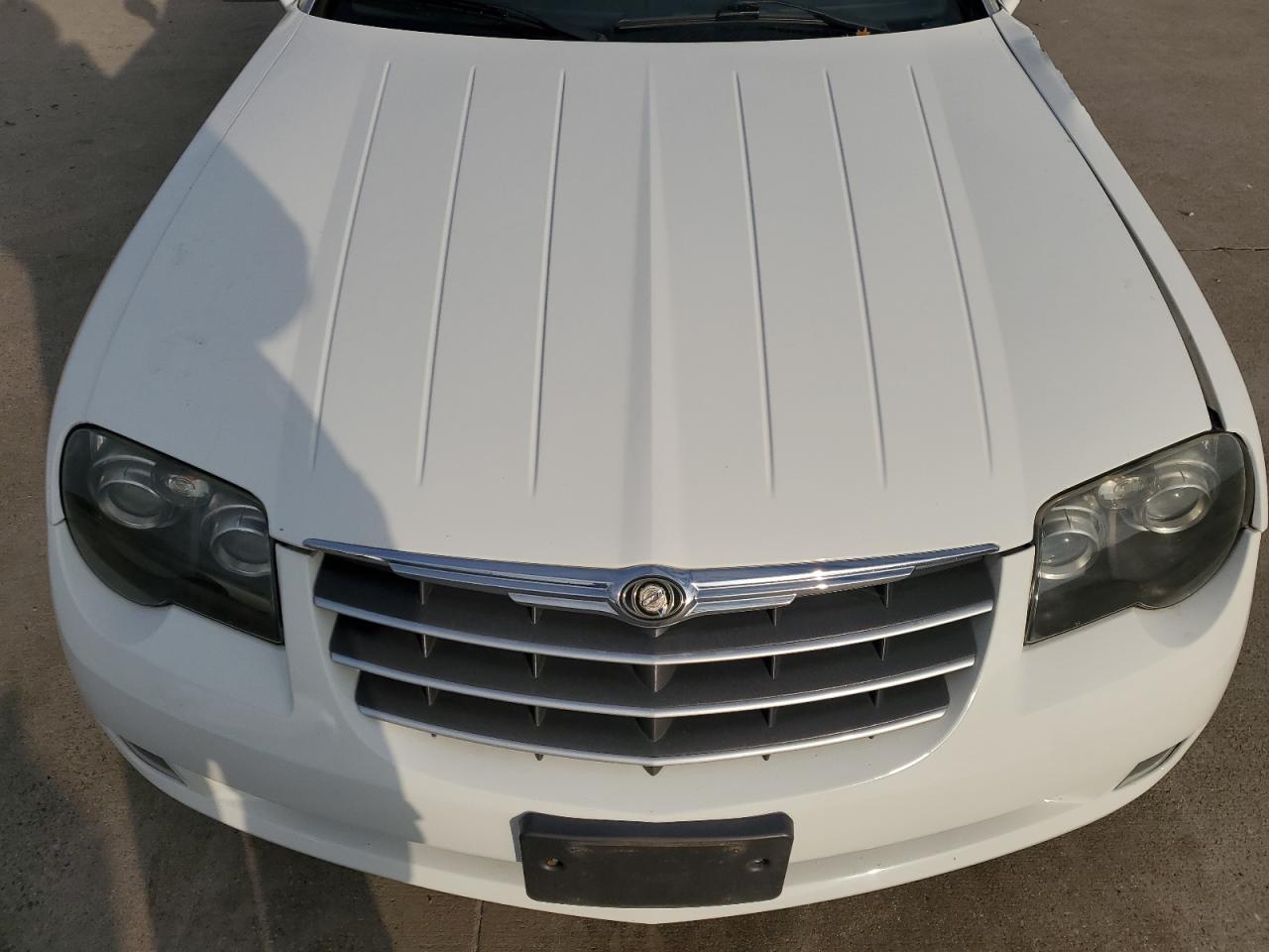 2005 Chrysler Crossfire - Image 11