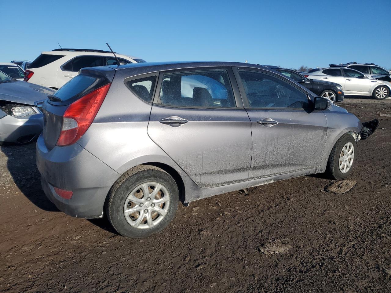 2014 Hyundai Accent - Image 3