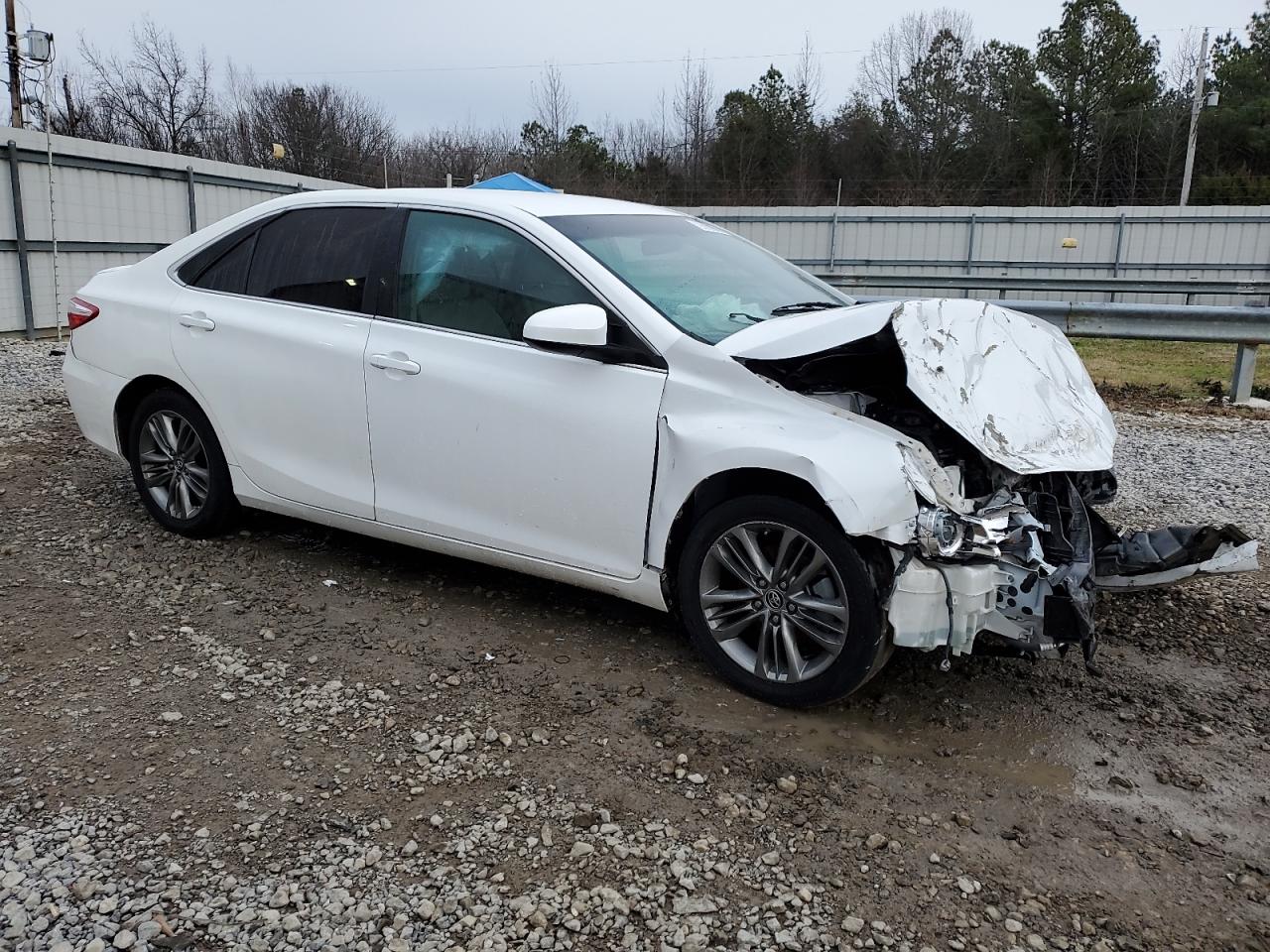 2016 Toyota Camry - Image 4