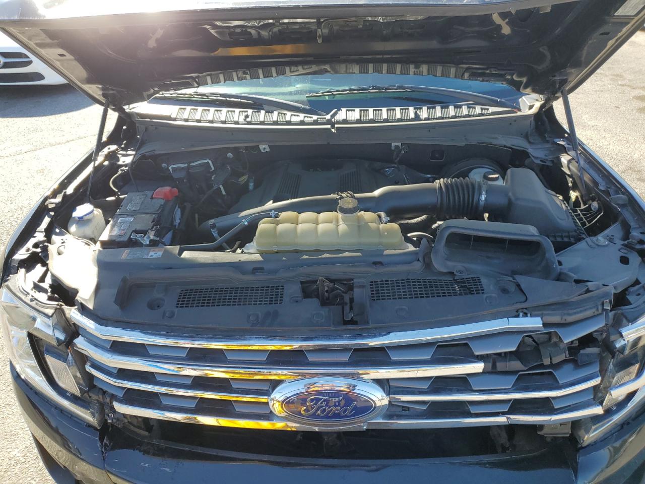 2019 Ford Expedition - Image 13