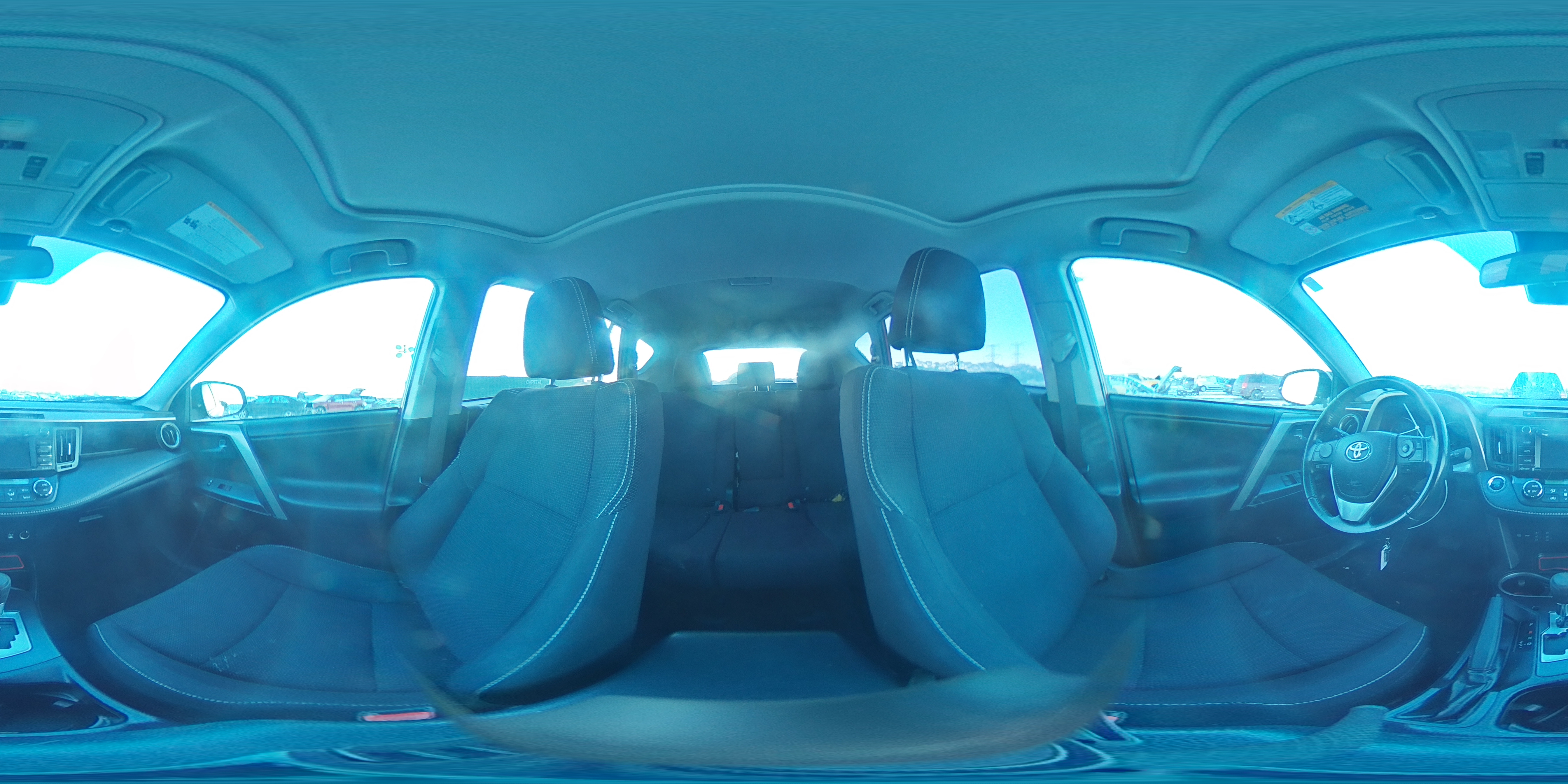 2018 Toyota RAV 4 - Image 13