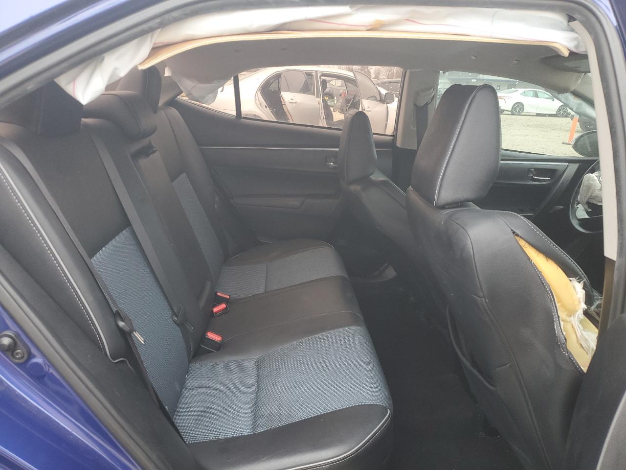 2015 Toyota Corolla - Image 10