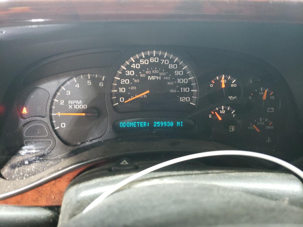 2005 Chevrolet Tahoe - Image 9