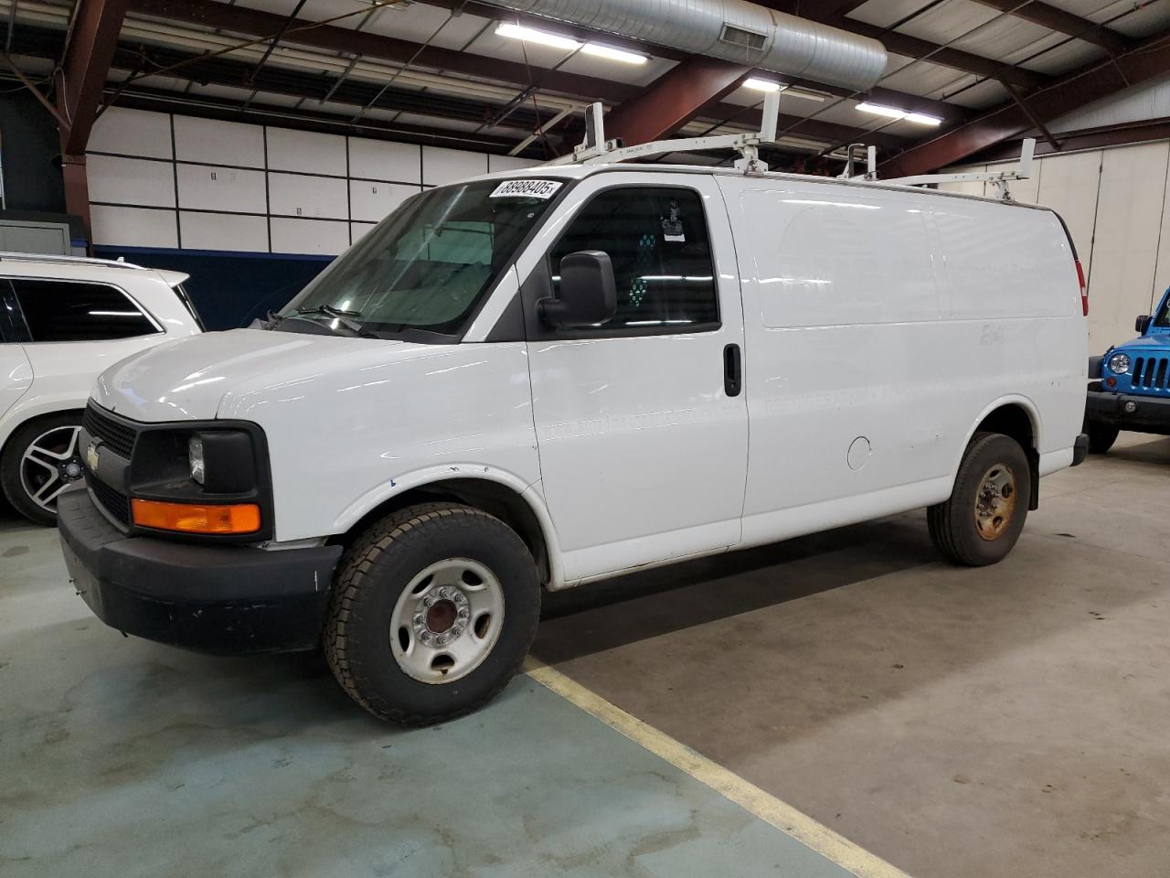 VIN 1GCWGAFFXH1352242 2017 CHEVROLET EXPRESS no.1