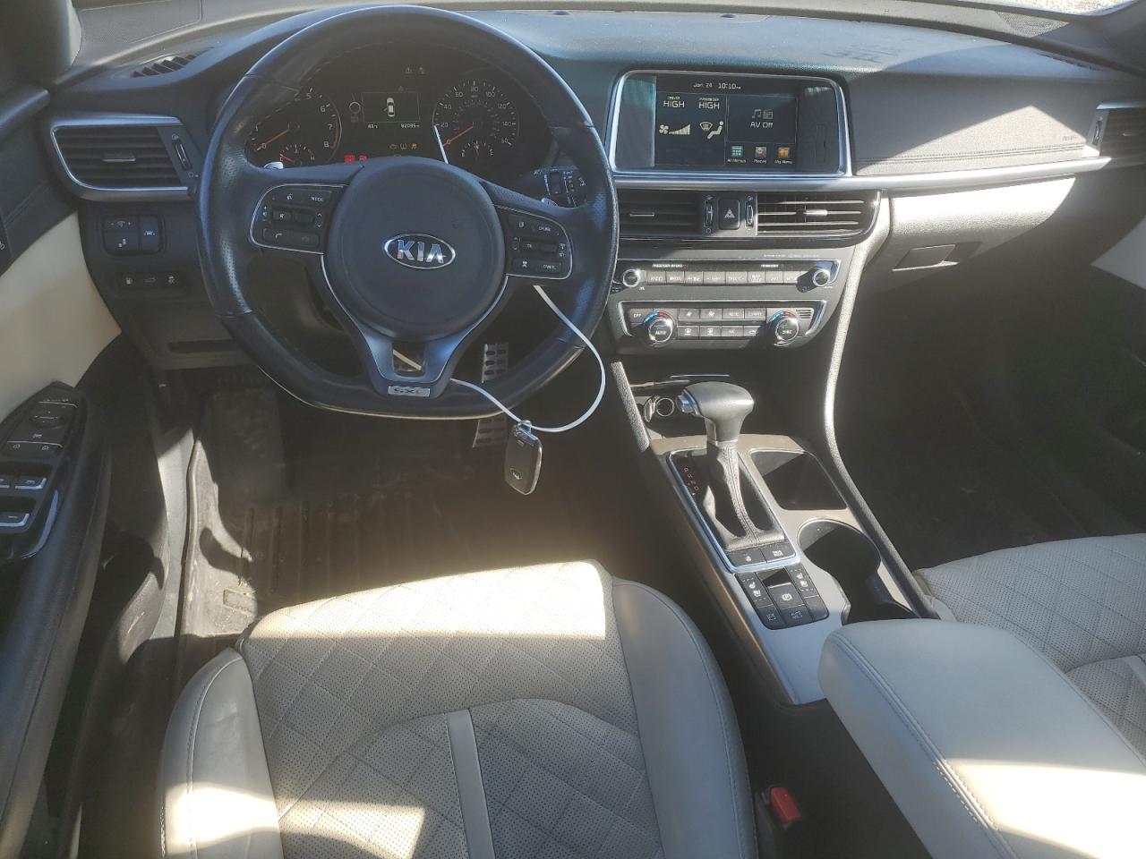 2016 Kia Optima - Image 8