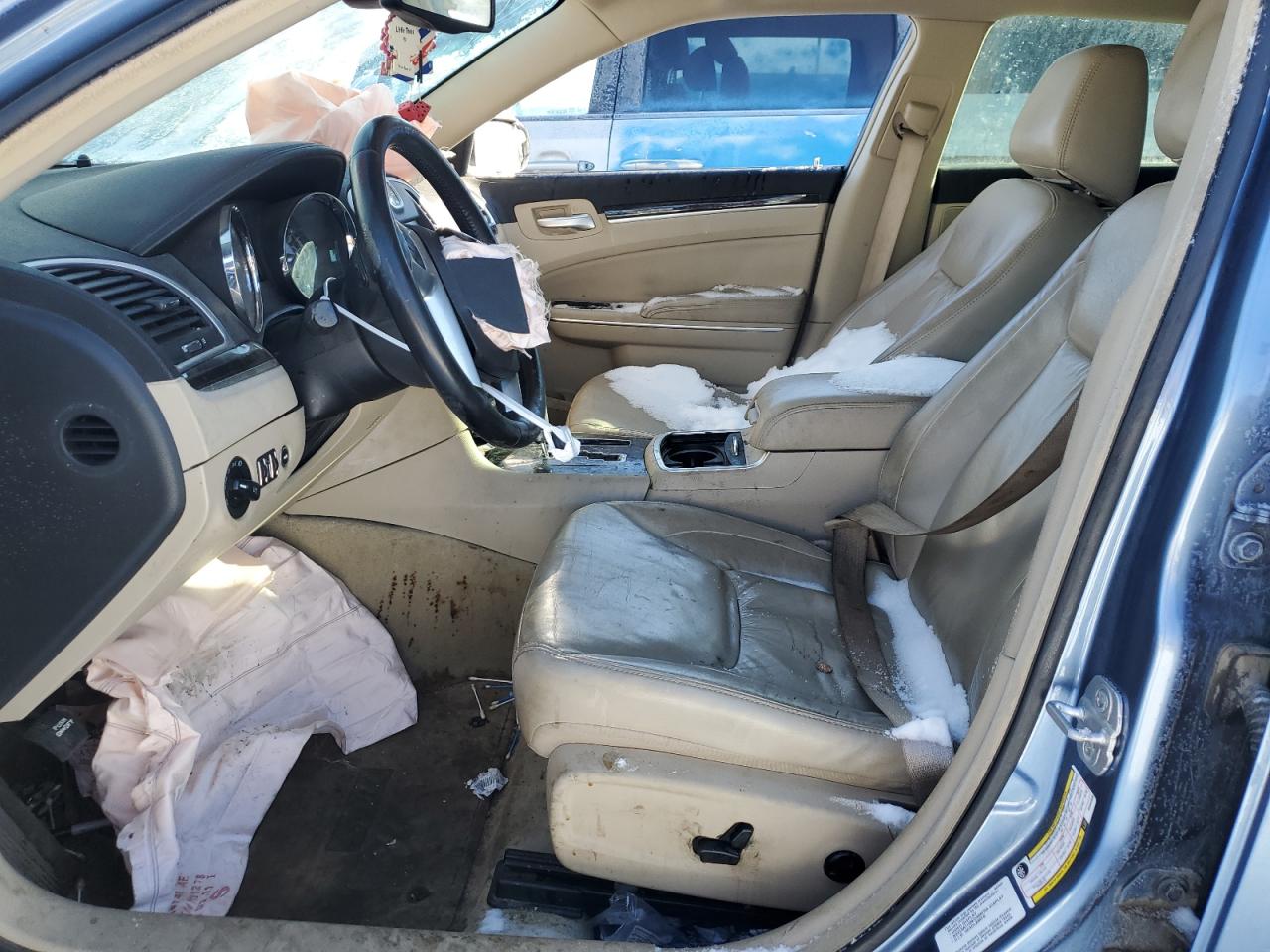 2011 Chrysler 300 - Image 7