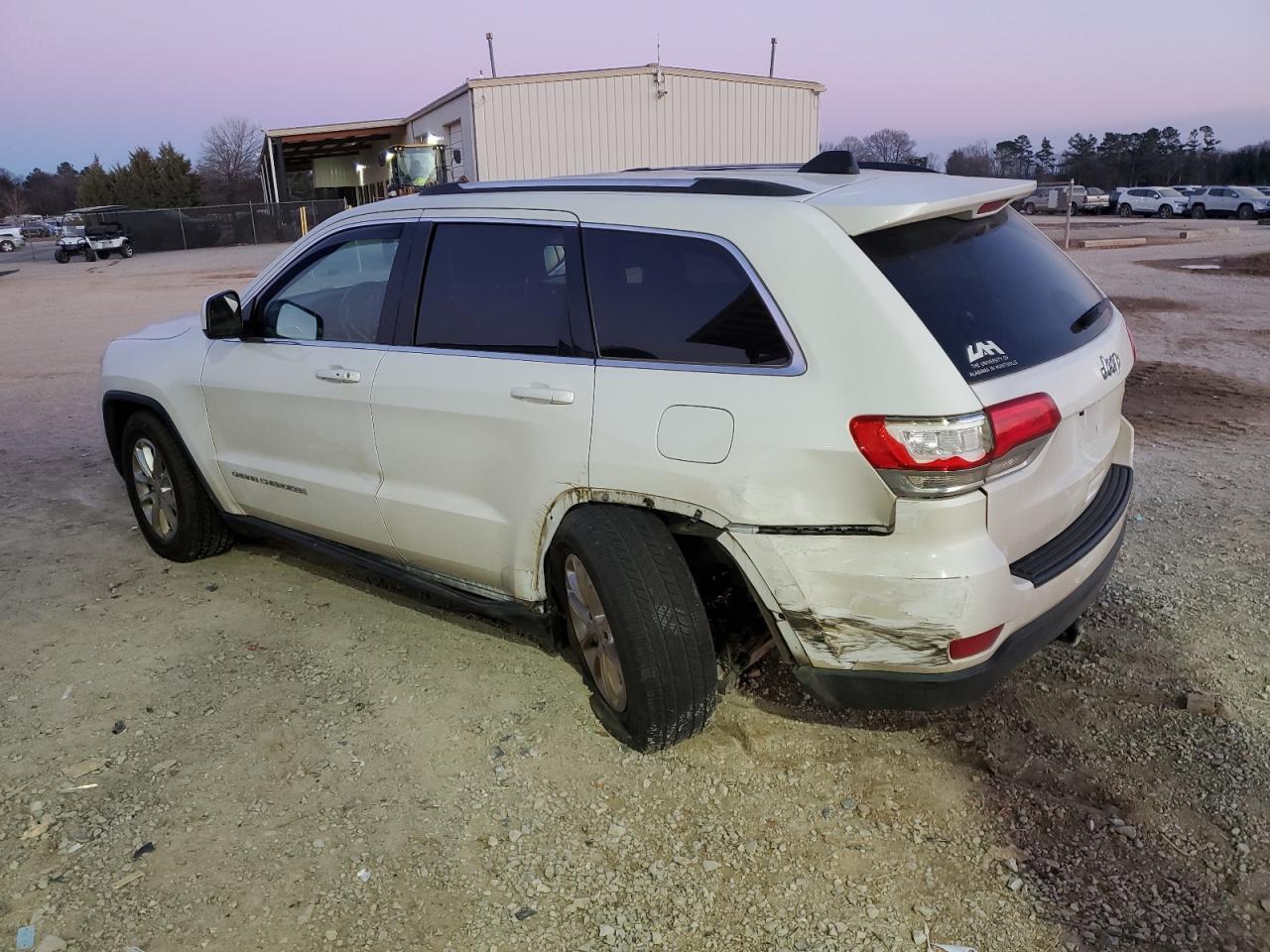 2016 Jeep Grand Cherokee - Image 2