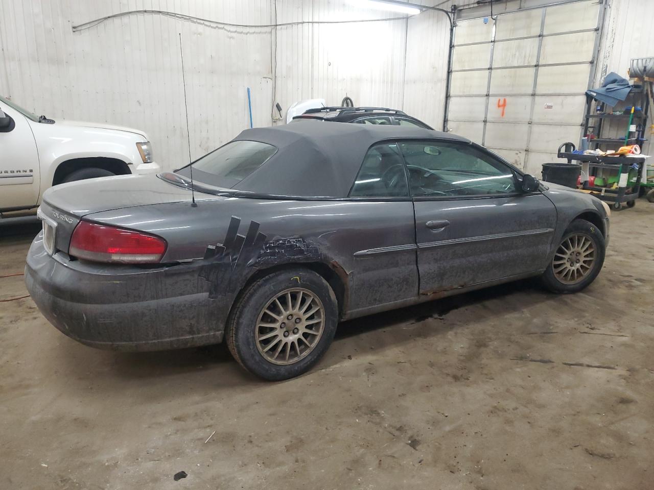 2005 Chrysler Sebring - Image 3