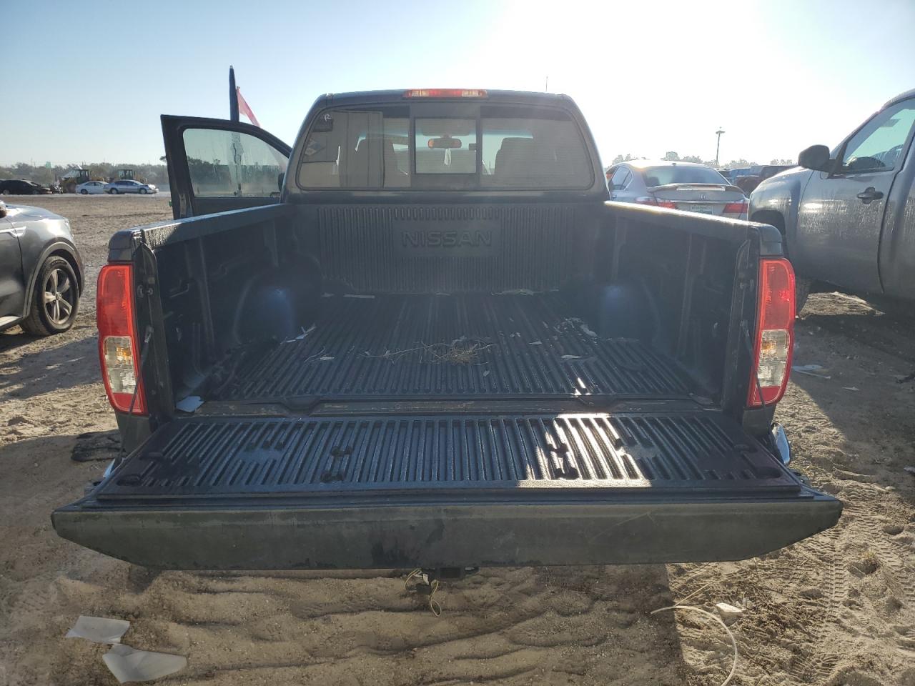 2013 Nissan Navara (Frontier) - Image 6