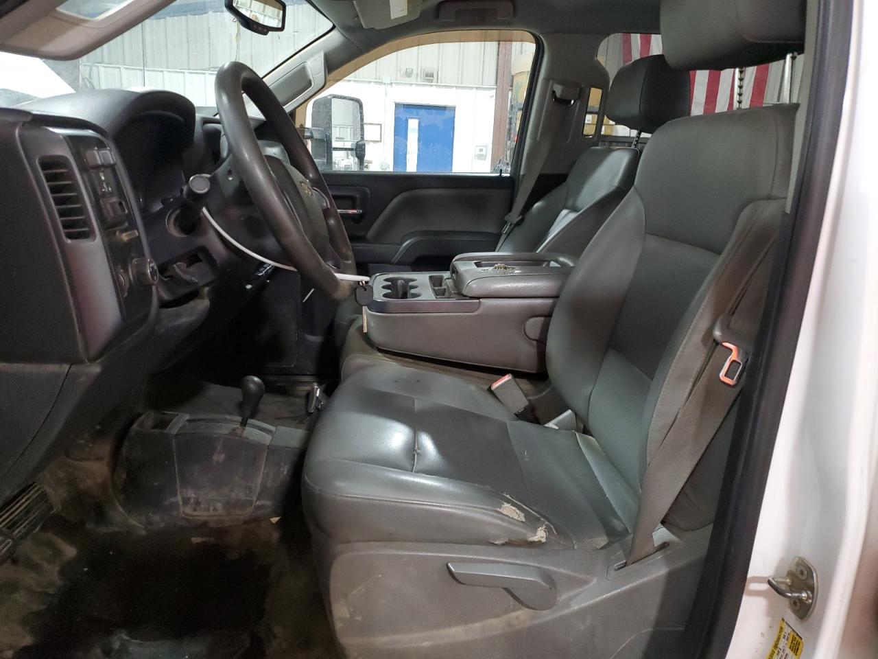 2015 Chevrolet Silverado - Image 7