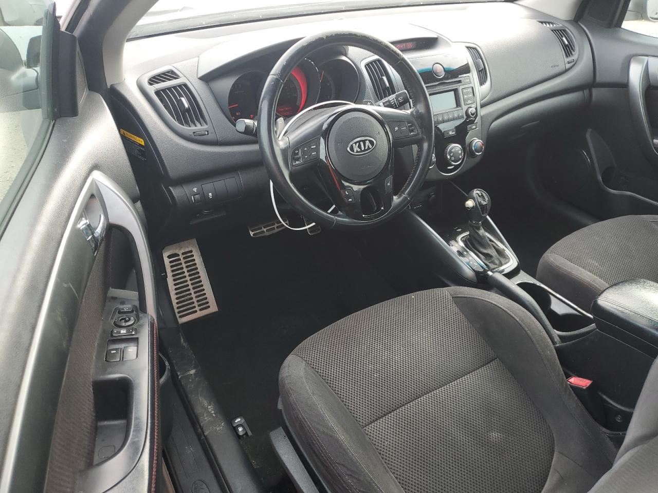 2013 Kia Forte - Image 8