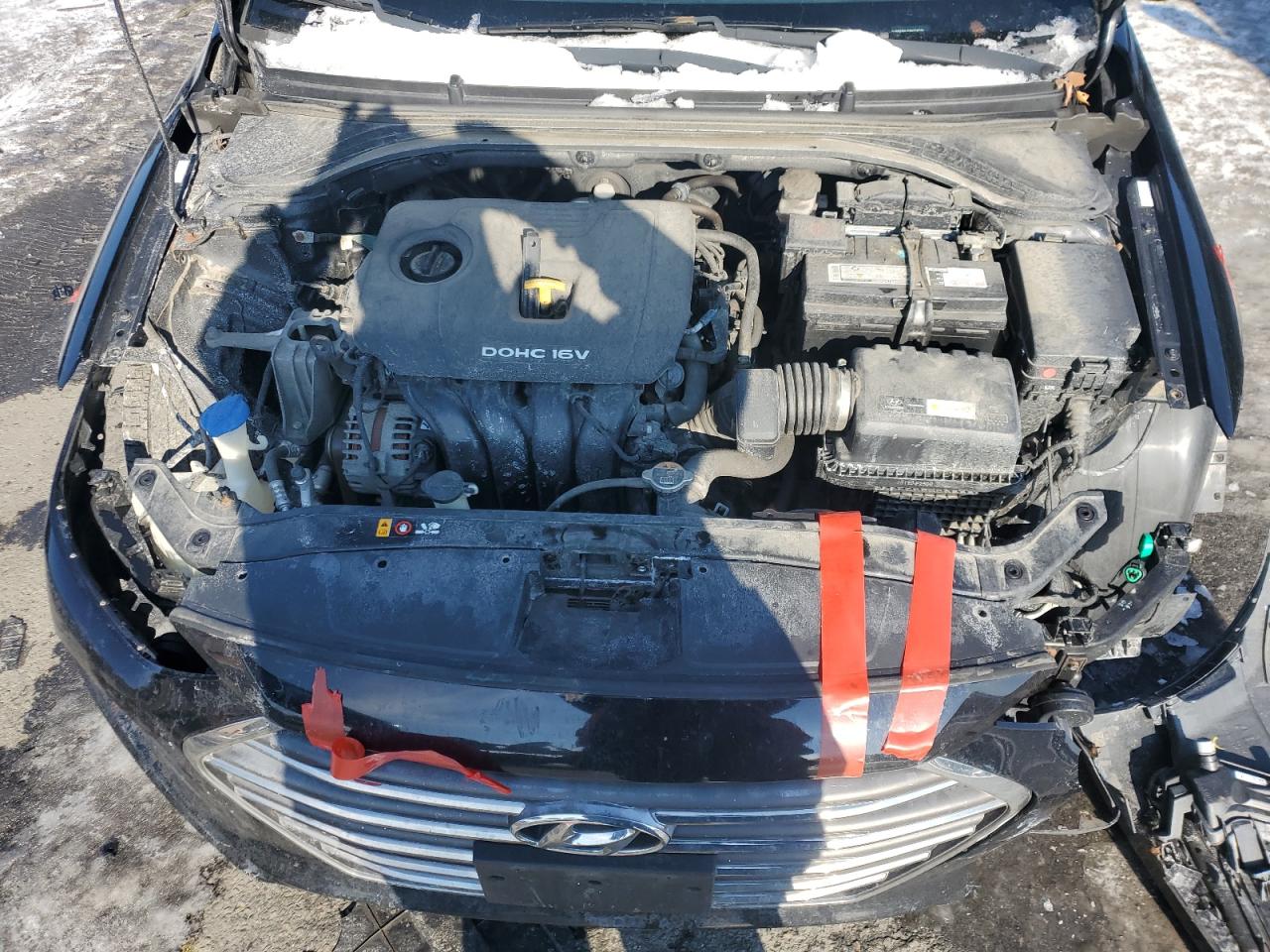 2017 Hyundai Elantra - Image 11