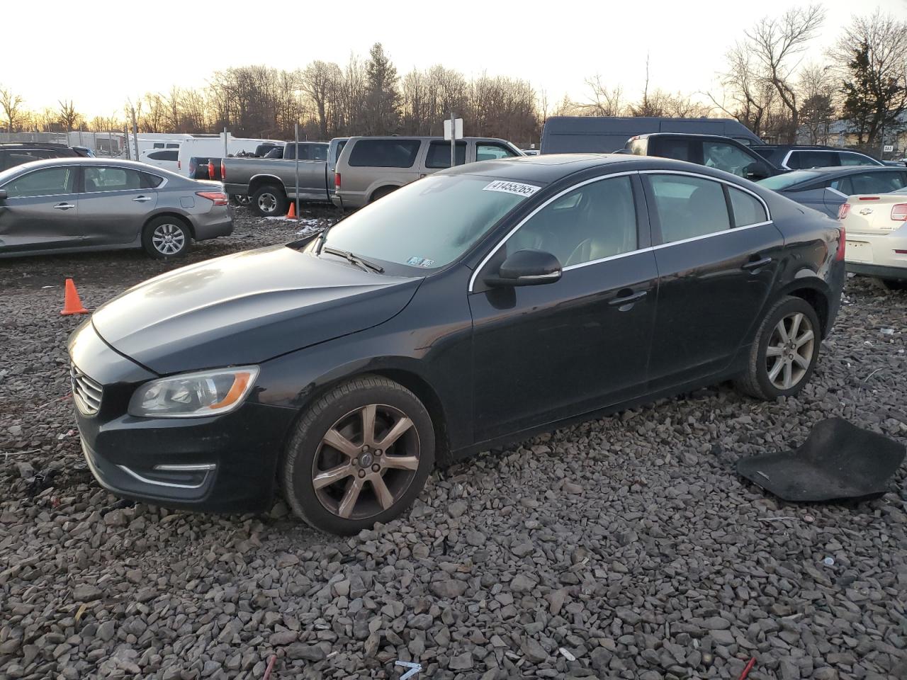 VIN YV126MFK0G2393790 2016 VOLVO S60 no.1