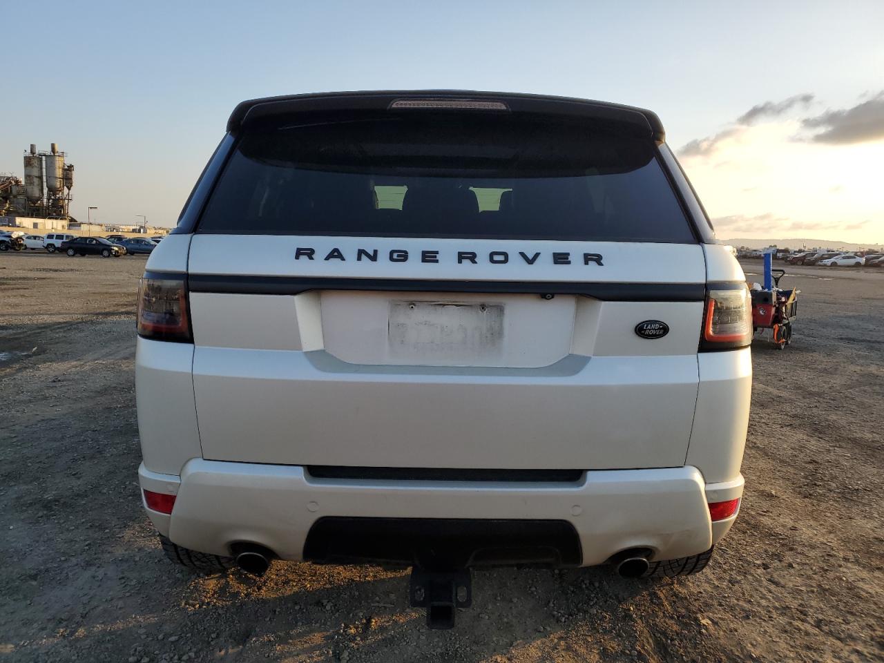 2014 Land Rover Range Rover - Image 6