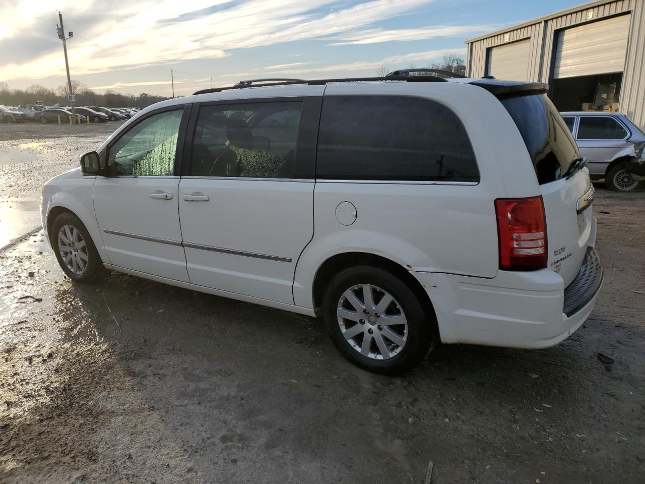 2010 Chrysler Town & Country - Image 2